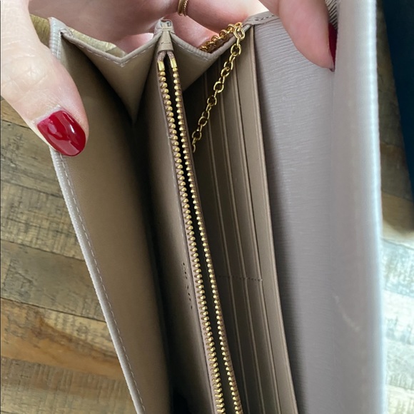 Prada Vitello Move Continental Flap Wallet Cammeo - Picture 5 of 8